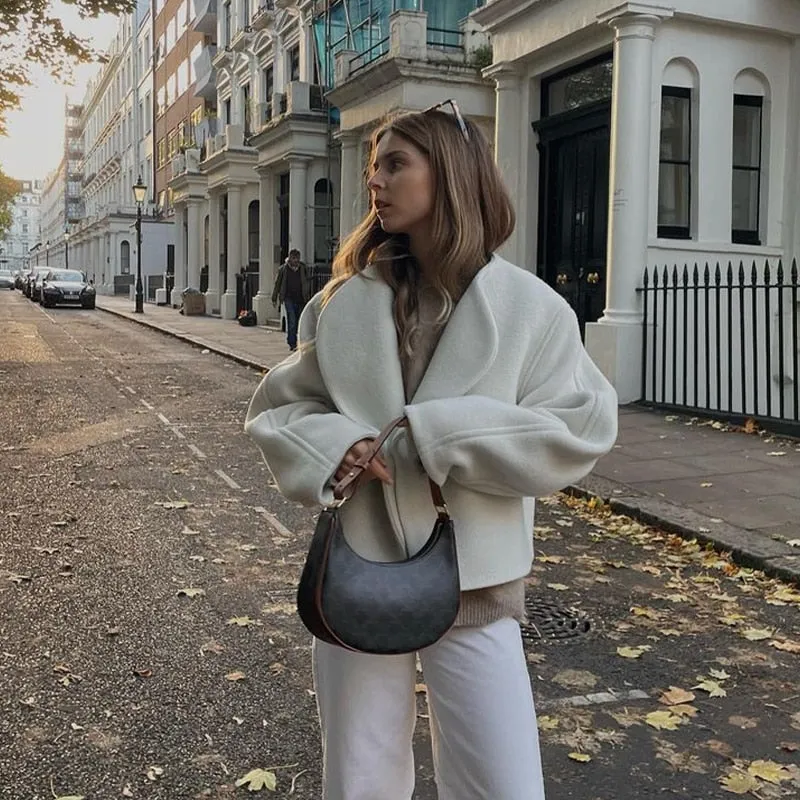 Large Collar Stylish Wool Crop Coat